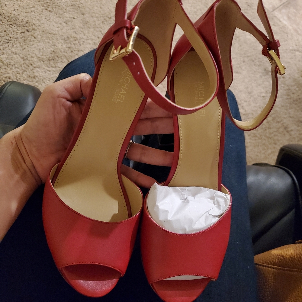 Michael kors shoes - Picture 6 of 7